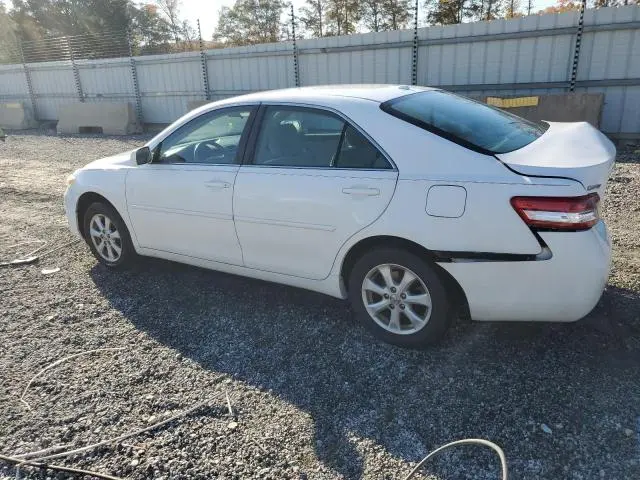 2011 TOYOTA CAMRY SE  