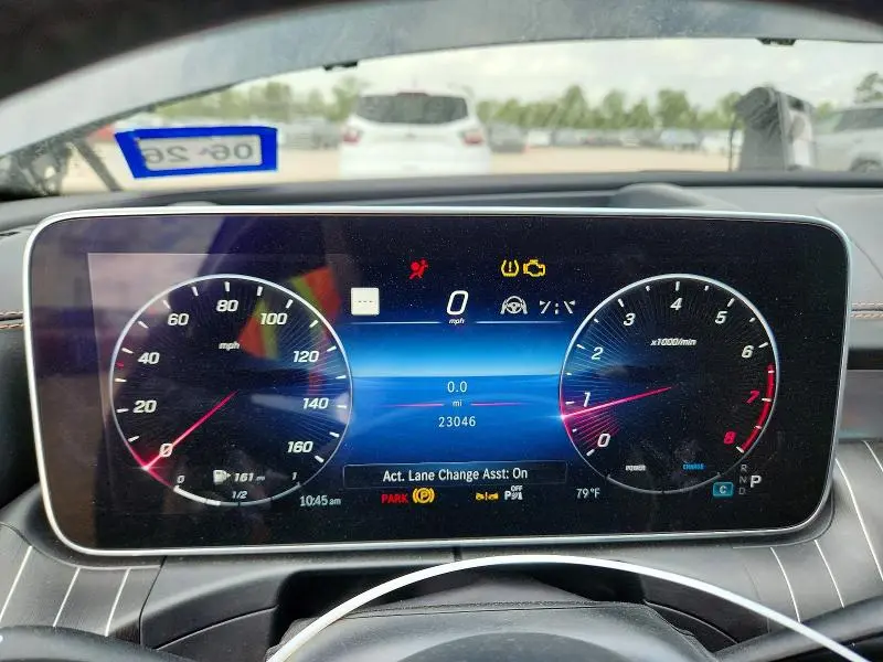 2024 MERCEDES-BENZ C 300  