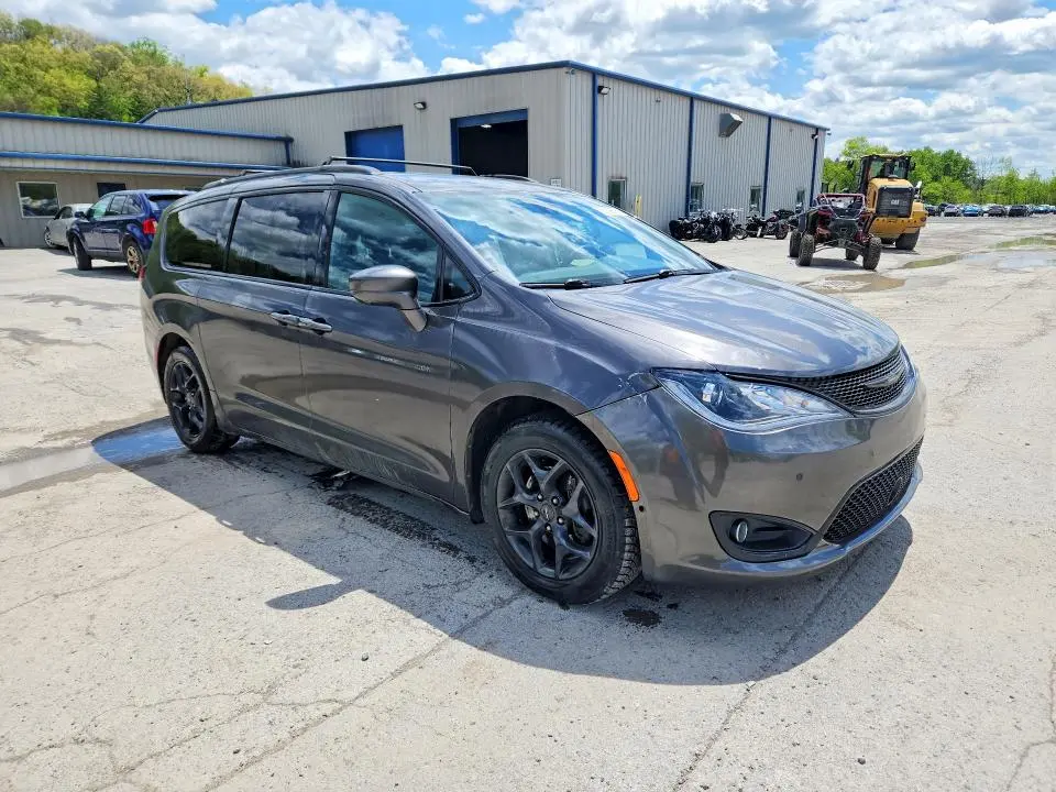 2018 CHRYSLER PACIFICA TOURING L  