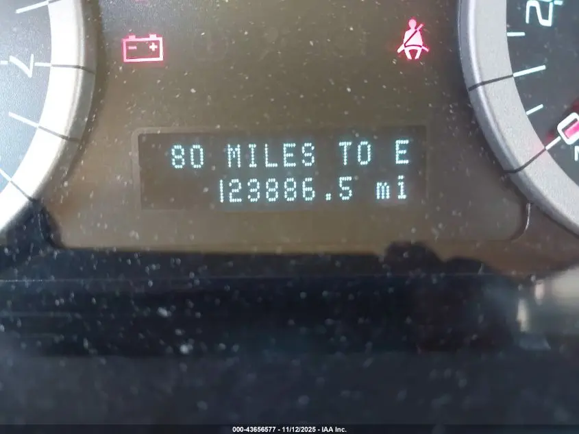 2010 FORD ESCAPE LIMITED