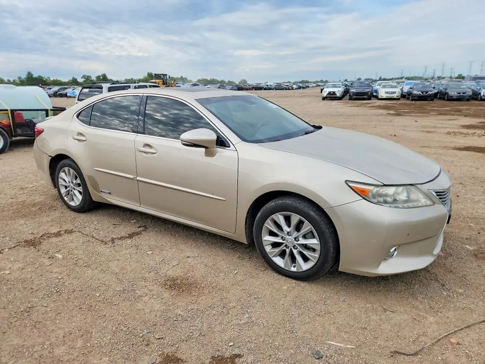 2013 LEXUS ES 300H  