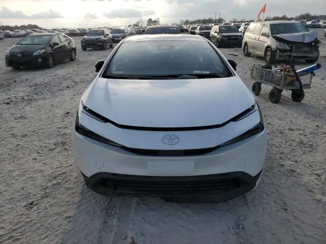 2024 TOYOTA PRIUS LE  