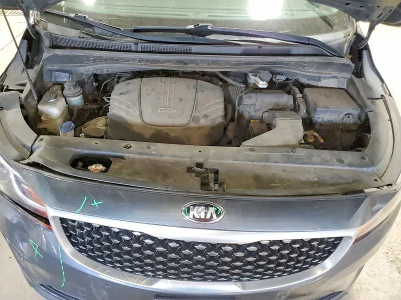 2017 KIA SEDONA LX  