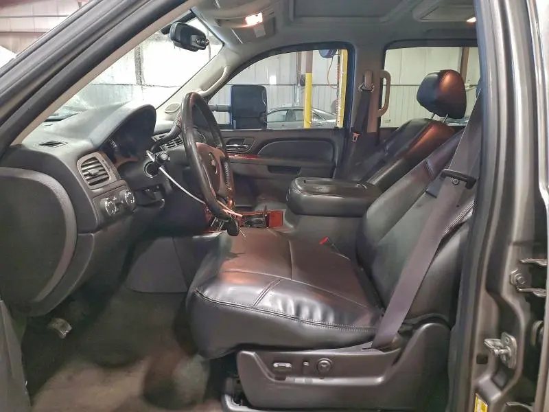 2012 CHEVROLET TAHOE K1500 LTZ  