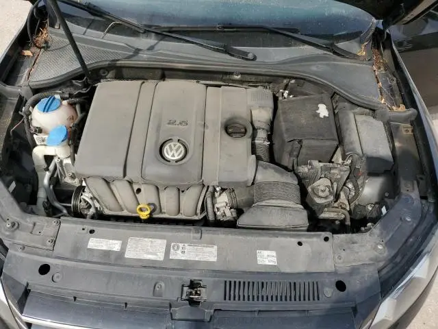 2014 VOLKSWAGEN PASSAT S  