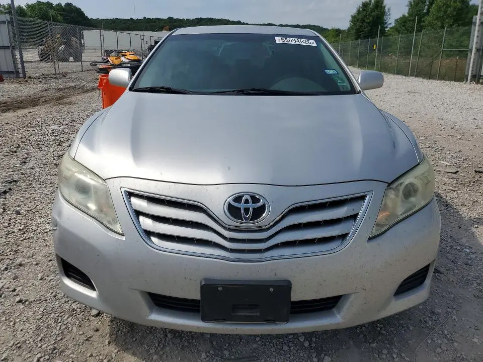 2011 TOYOTA CAMRY LE  