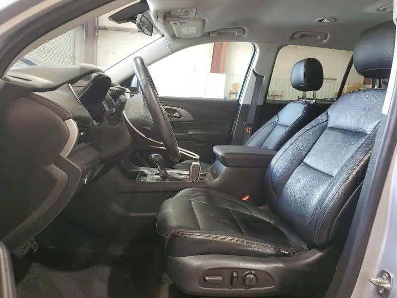 2020 CHEVROLET TRAVERSE LT  