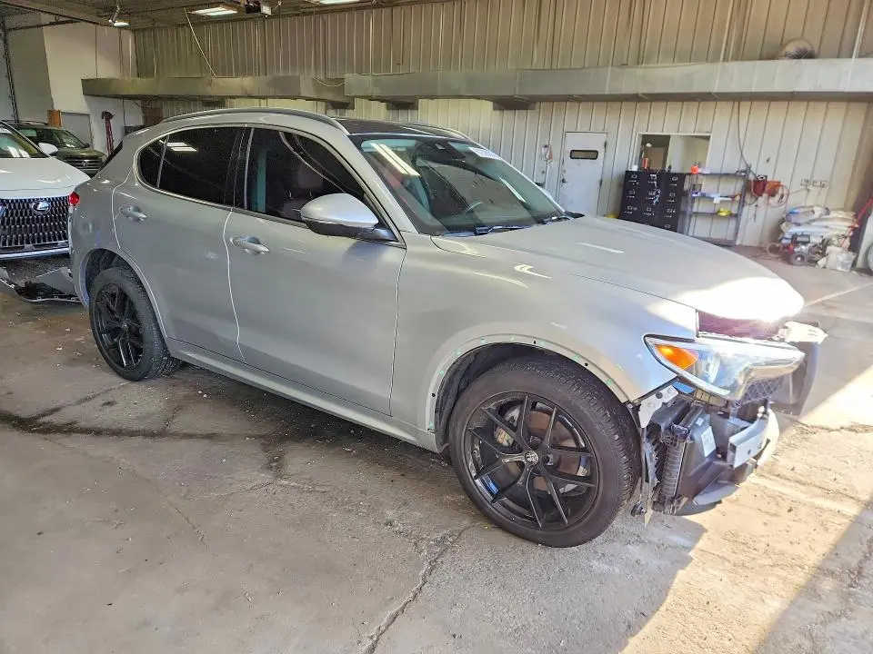 2021 ALFA ROMEO STELVIO TI  