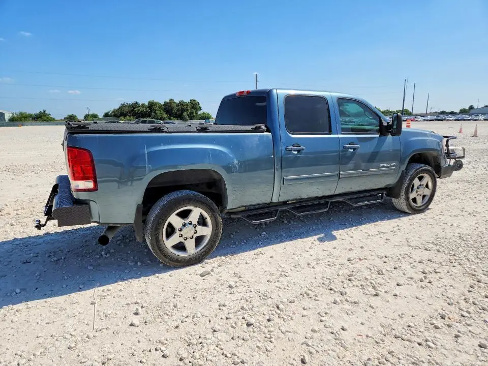 2011 GMC SIERRA K2500 SLT  