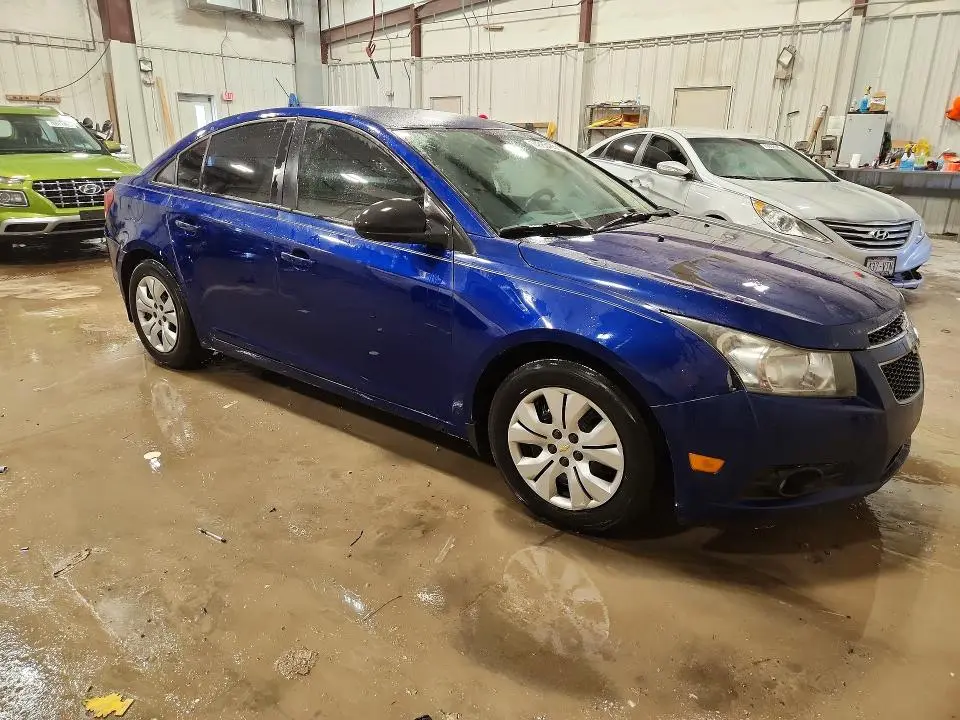 2013 CHEVROLET CRUZE LS  