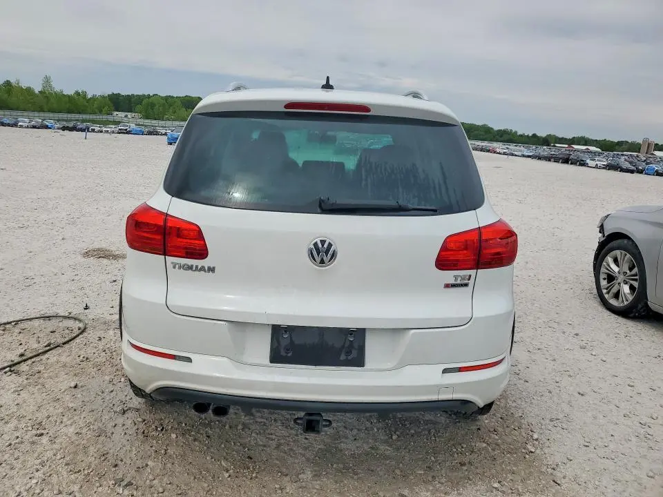 2017 VOLKSWAGEN TIGUAN SPORT  