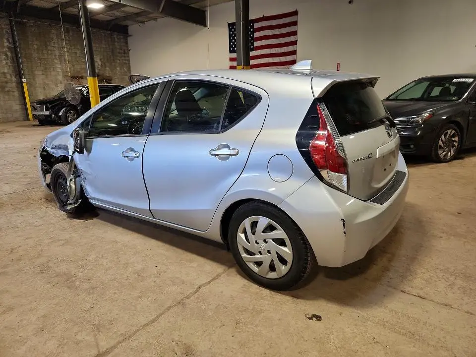 2015 TOYOTA PRIUS C THREE  