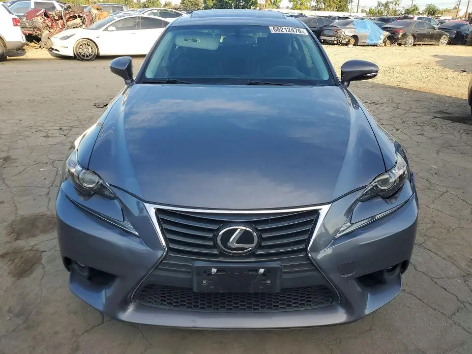 2016 LEXUS IS 200T  