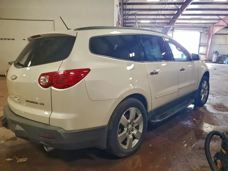 2011 CHEVROLET TRAVERSE LTZ  