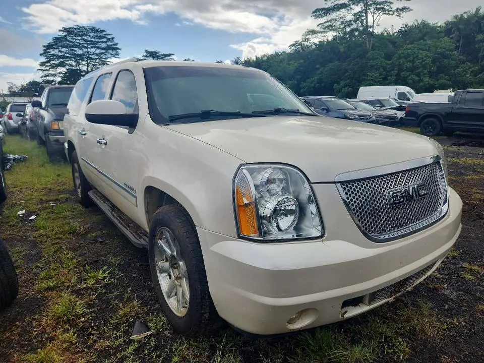 2013 GMC YUKON XL DENALI  