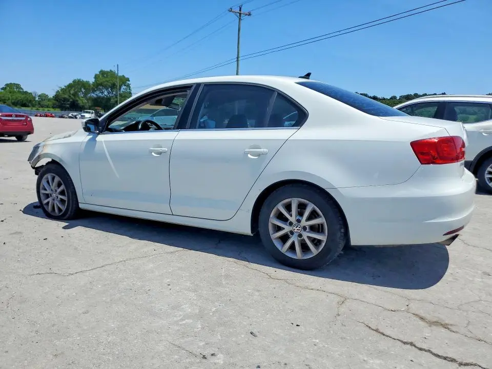 2014 VOLKSWAGEN JETTA SE  
