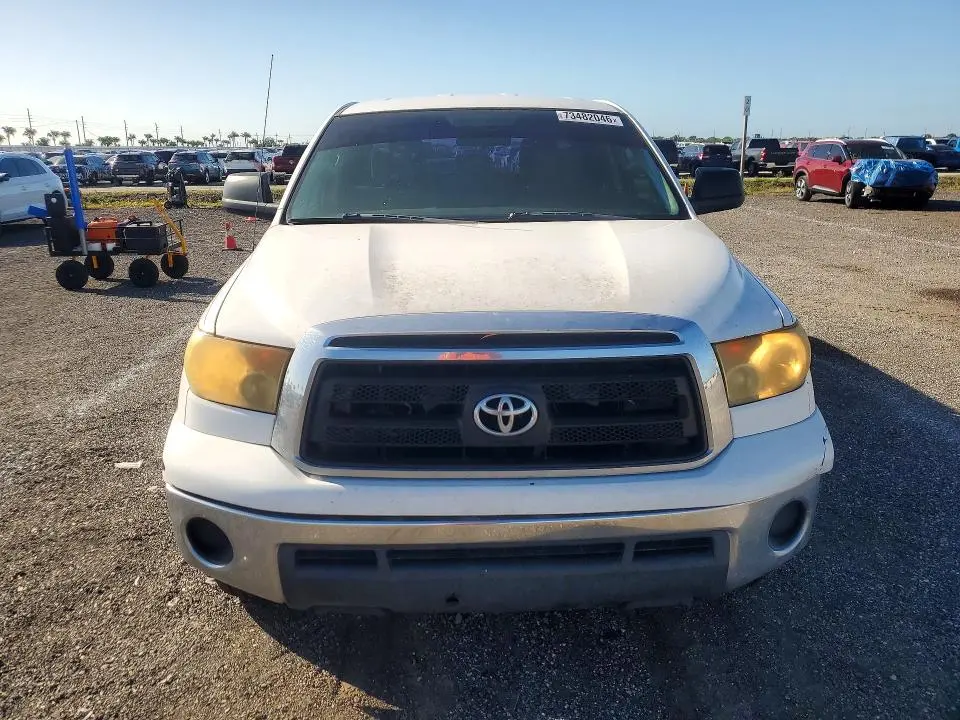 2013 TOYOTA TUNDRA DOUBLE CAB SR5  