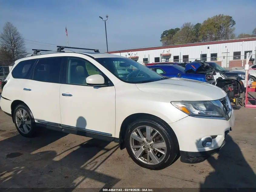 2016 NISSAN PATHFINDER PLATINUM