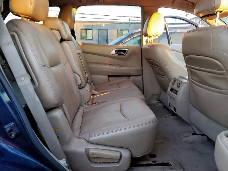 2013 NISSAN PATHFINDER S  