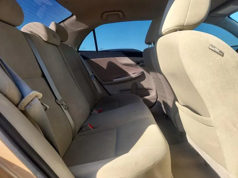 2012 TOYOTA COROLLA LE  