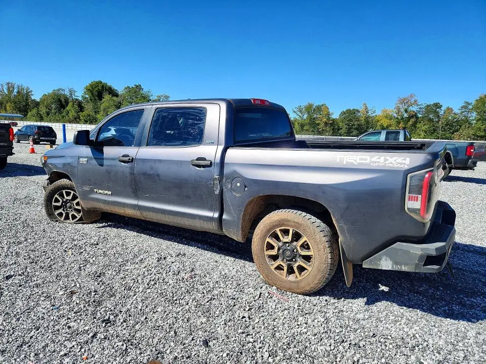 2014 TOYOTA TUNDRA CREWMAX SR5  