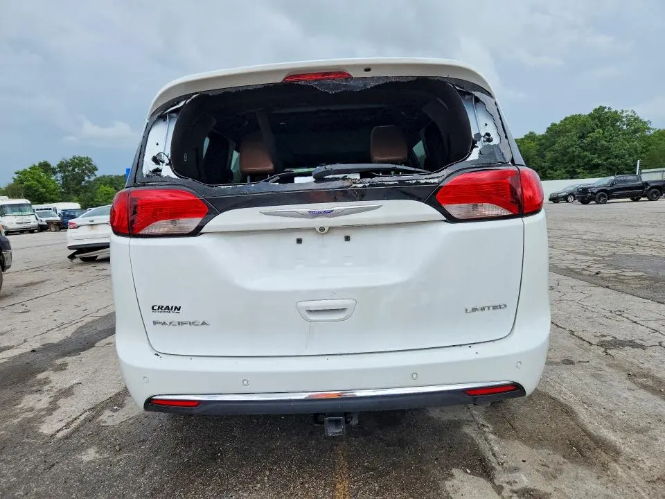 2020 CHRYSLER PACIFICA LIMITED  