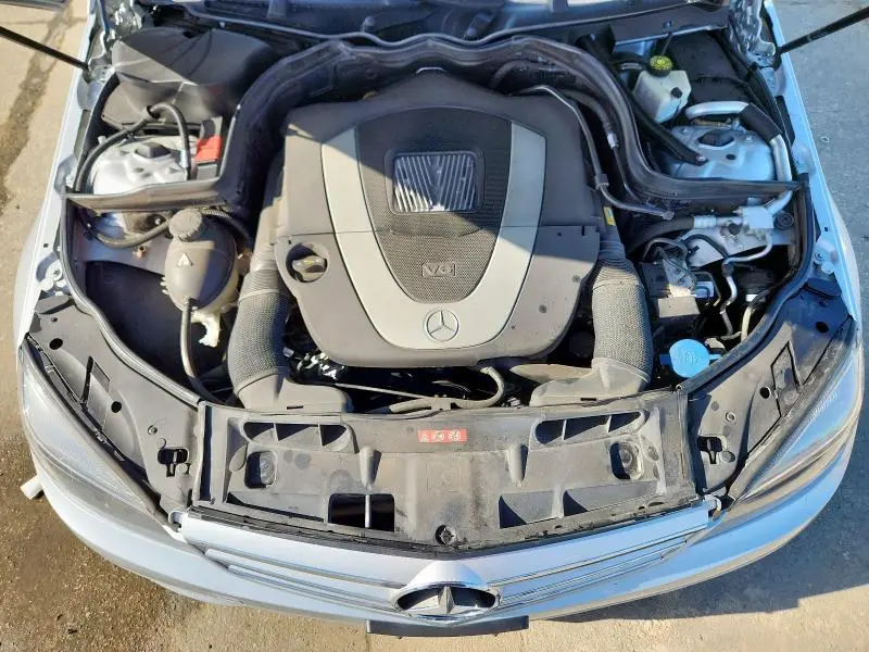 2011 MERCEDES-BENZ C 300  