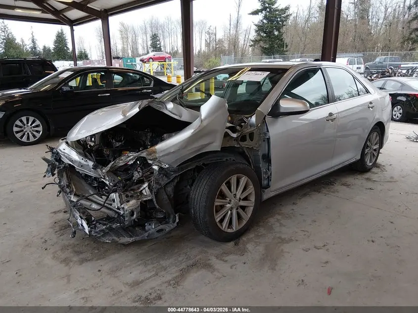 2012 TOYOTA CAMRY XLE