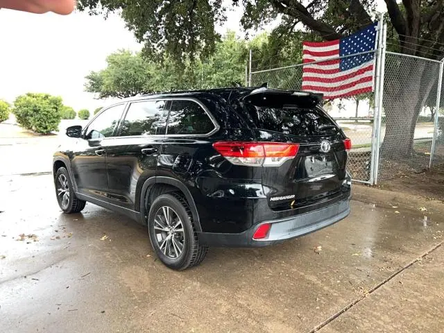 2019 TOYOTA HIGHLANDER LE PLUS  