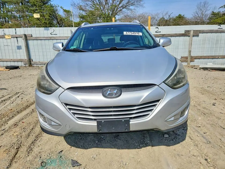 2014 HYUNDAI TUCSON SE  