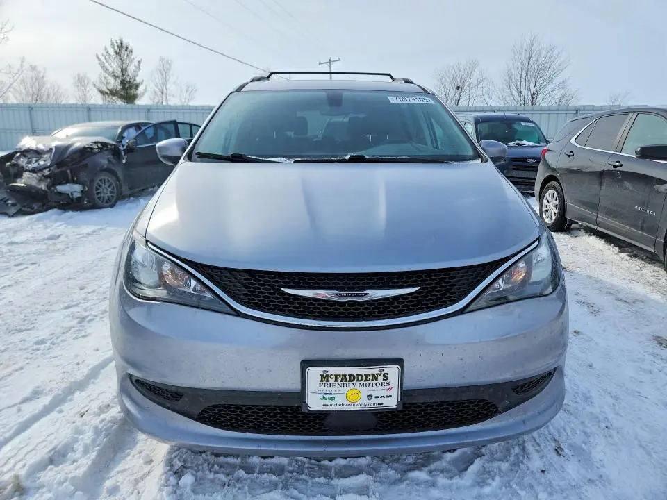 2021 CHRYSLER VOYAGER LXI  