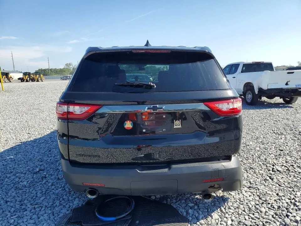 2021 CHEVROLET TRAVERSE LS  