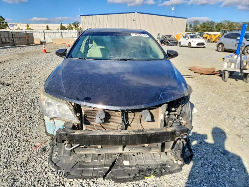 2012 TOYOTA CAMRY XLE V6  