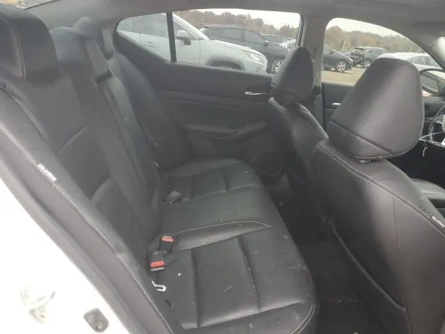 2019 NISSAN ALTIMA SL  