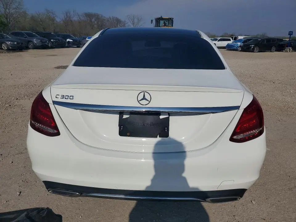 2016 MERCEDES-BENZ C 300  