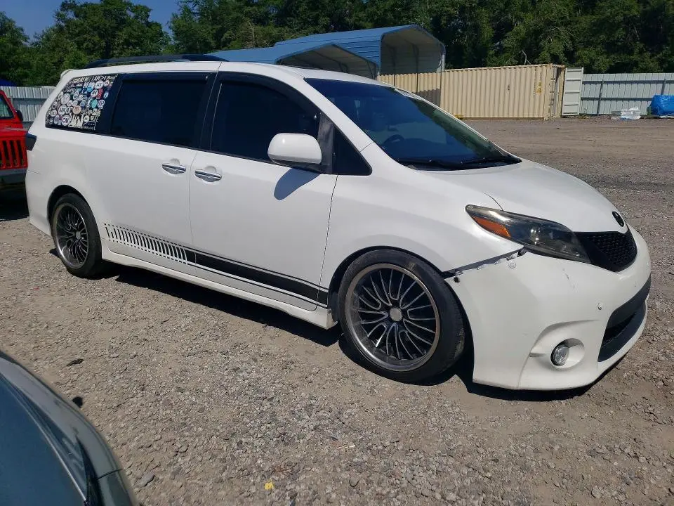 2015 TOYOTA SIENNA SPORT  