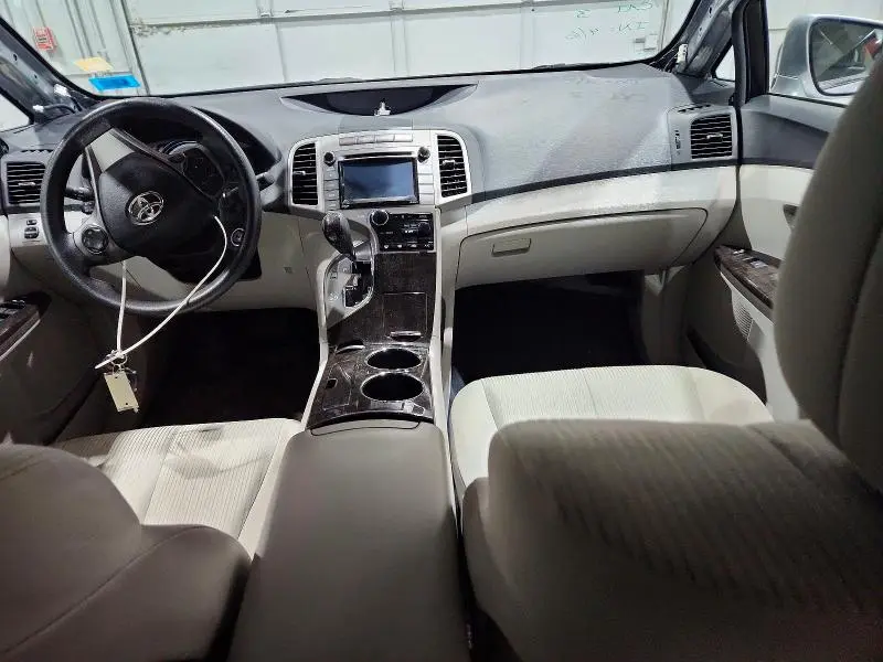 2015 TOYOTA VENZA LE  