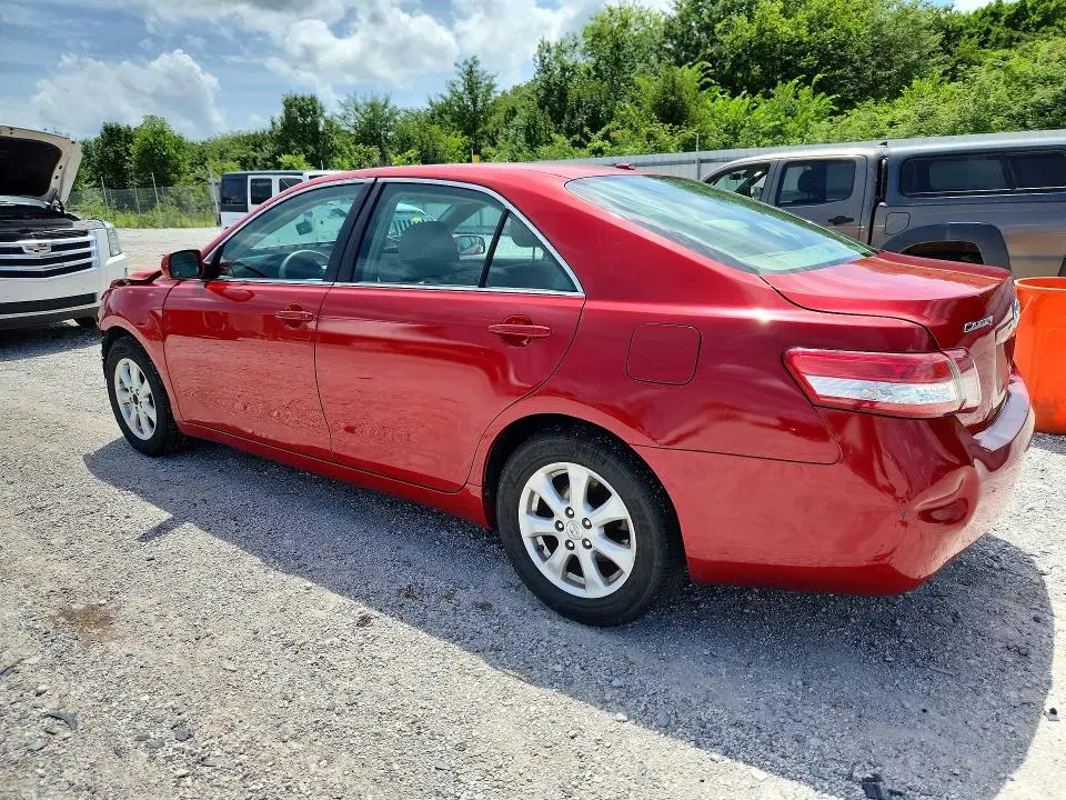 2011 TOYOTA CAMRY LE  