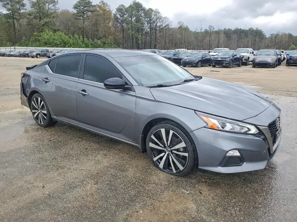 2021 NISSAN ALTIMA 2.0 SR  