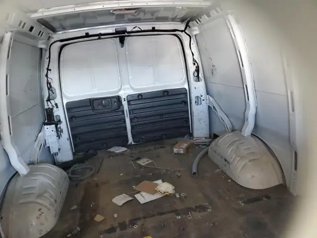 2014 GMC SAVANA G3500  