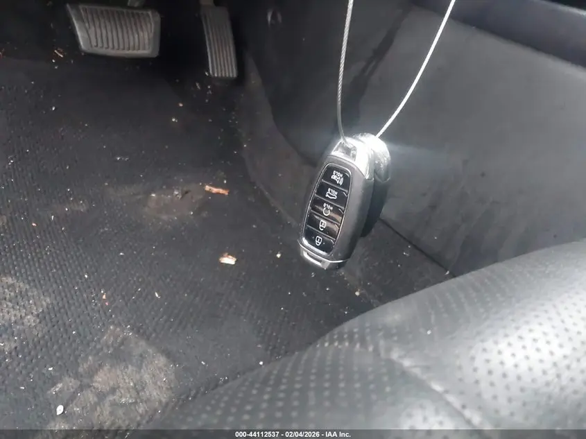 2022 HYUNDAI ELANTRA LIMITED