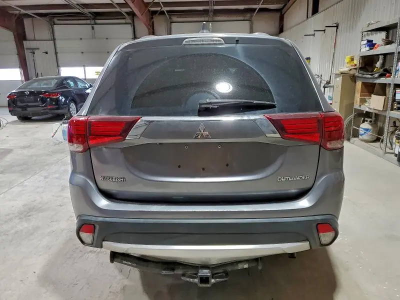 2017 MITSUBISHI OUTLANDER ES  
