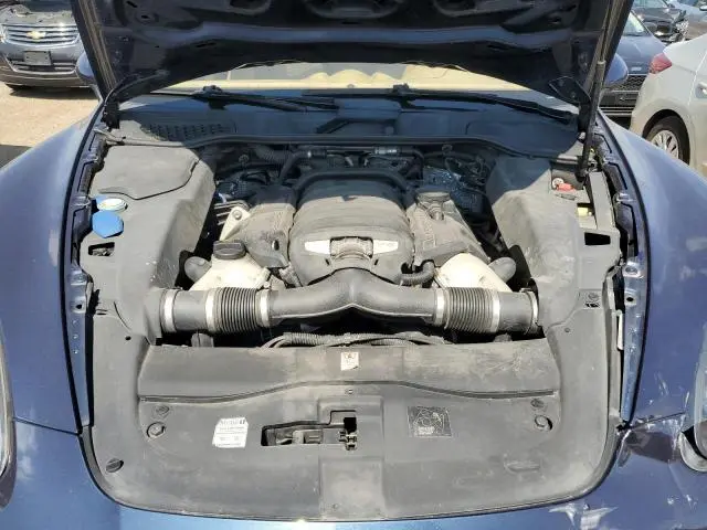 2013 PORSCHE CAYENNE GTS  