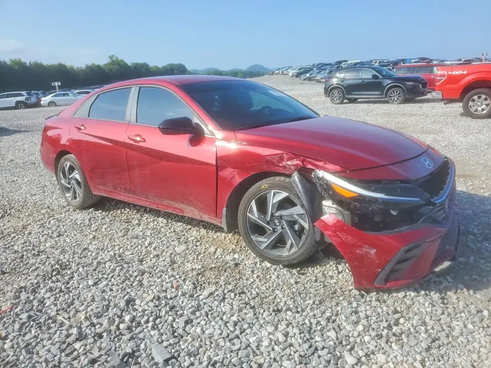 2025 HYUNDAI ELANTRA SEL SPORT  