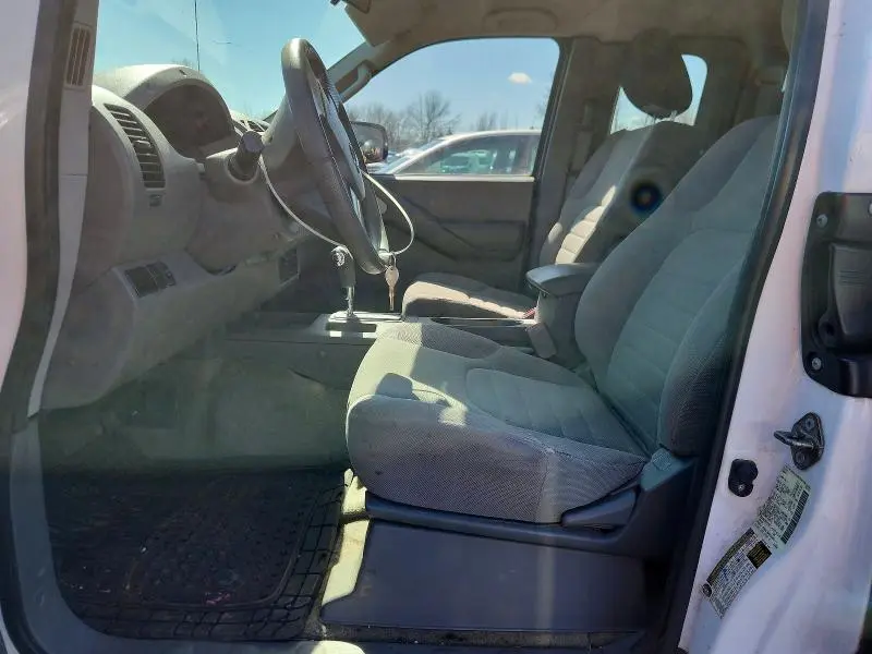 2012 NISSAN FRONTIER S  