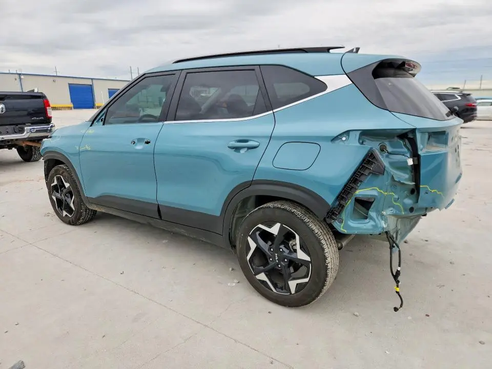 2025 KIA SELTOS EX  