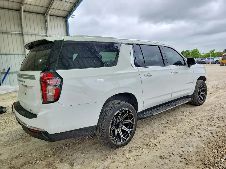 2022 CHEVROLET SUBURBAN K1500 LT  