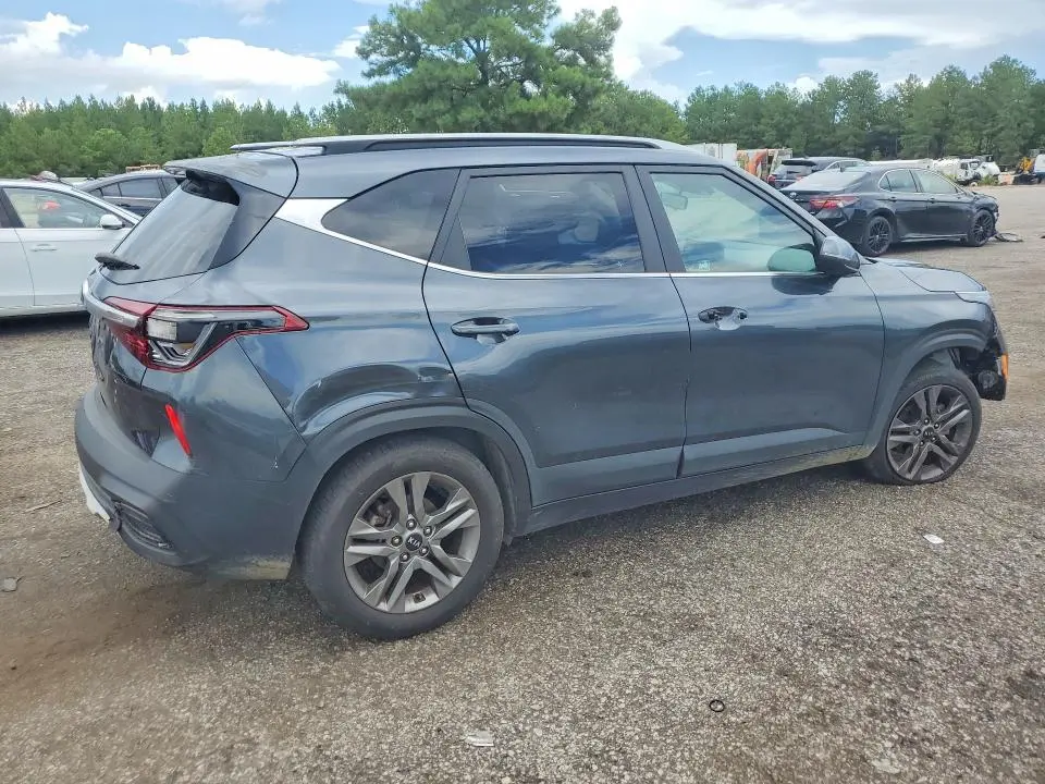 2021 KIA SELTOS S  