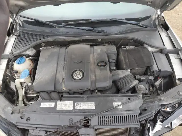 2012 VOLKSWAGEN PASSAT SE  