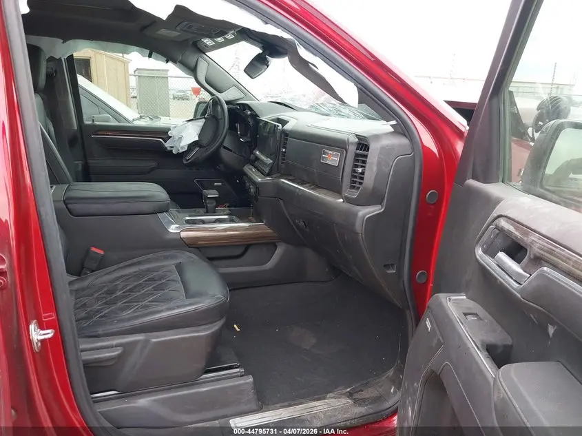 2025 CHEVROLET SILVERADO 1500 4WD  SHORT BED RST
